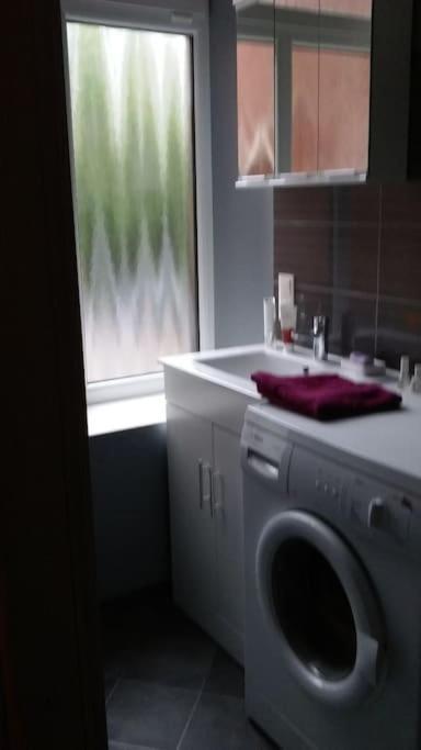 Spacious 1bedroom Apartment, W Free Parking, W Pet Riga